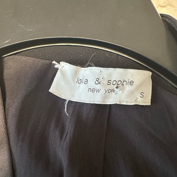 Lola & Sophie Tuxedo Blazer - Picture 3 of 3